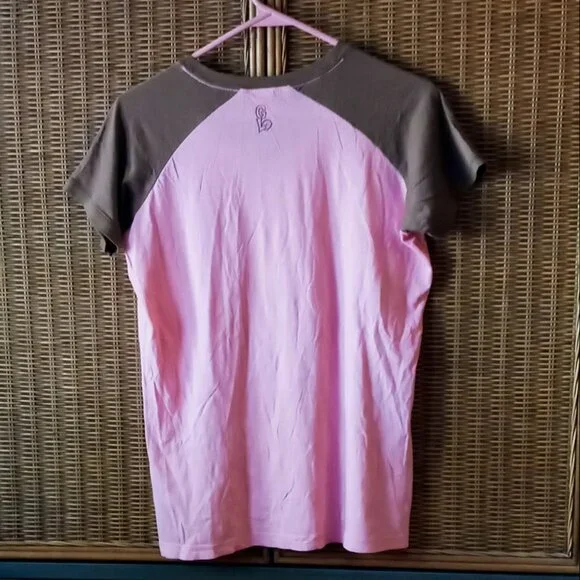 So Cute! Pink & Brown GirlyLock Female Carpenter Graphic Short Sleeve Tee NWOT - Picture 5 of 14